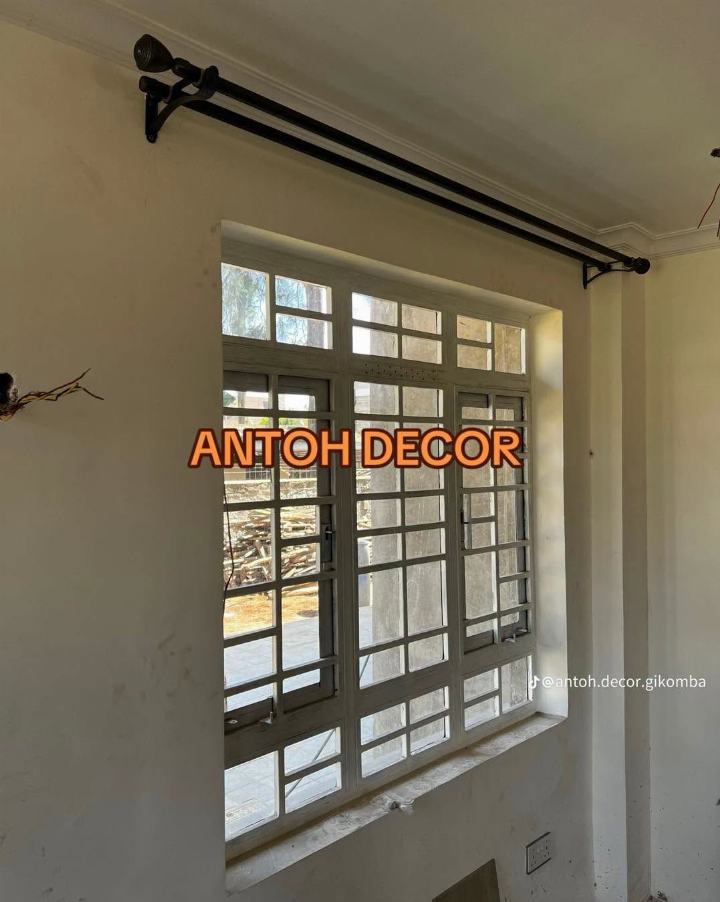 Curtain Rods, Brackets & Finials